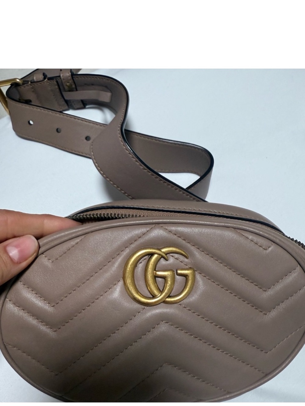 GG Marmont Matelassé Belt Bag - Picture 2 of 8